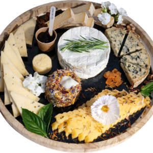 Plateau fin de repas, sélection de fromages à partager